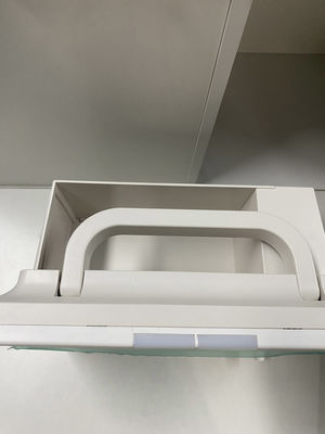 Легкий 3,9 кг мультипараметрический пациентский монитор с 12,1 дюймовым цветовым TFT-дисплеем и опцией для установки на троллейбусе / стенке