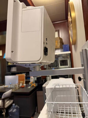 Высота регулируемый белый стенный кронштейн для пациента монитор в больничном отделении