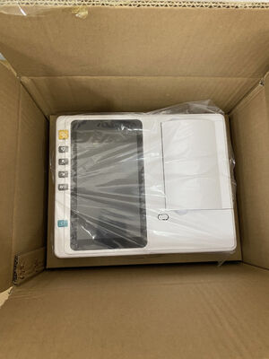 Цифровой 6-канальный ЭКГ-аппарат с 7-дюймовым сенсорным экраном и термопринтером для больниц и клиник